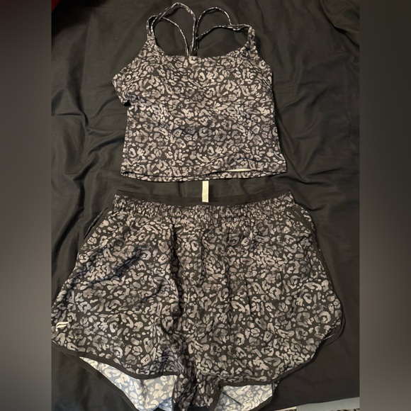 Fabletics Other - Fabletics Black and Gray Leopard Print Active Set